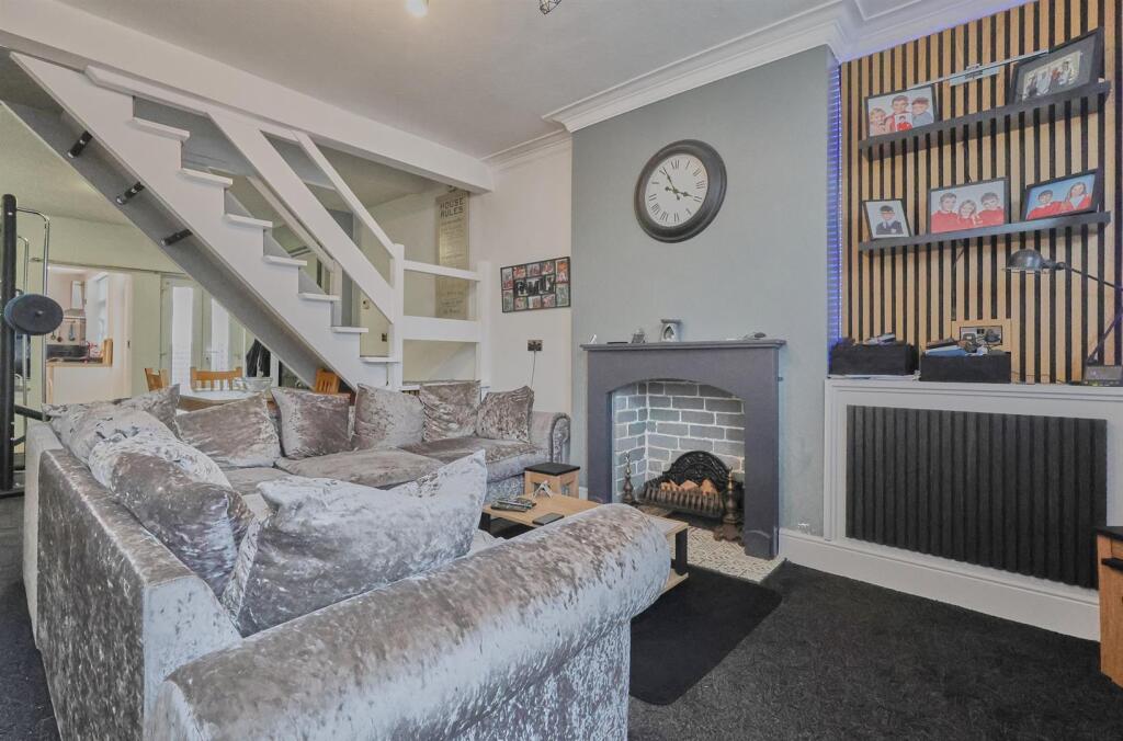 House in Hinckley and Bosworth, Earl Shilton - View 2