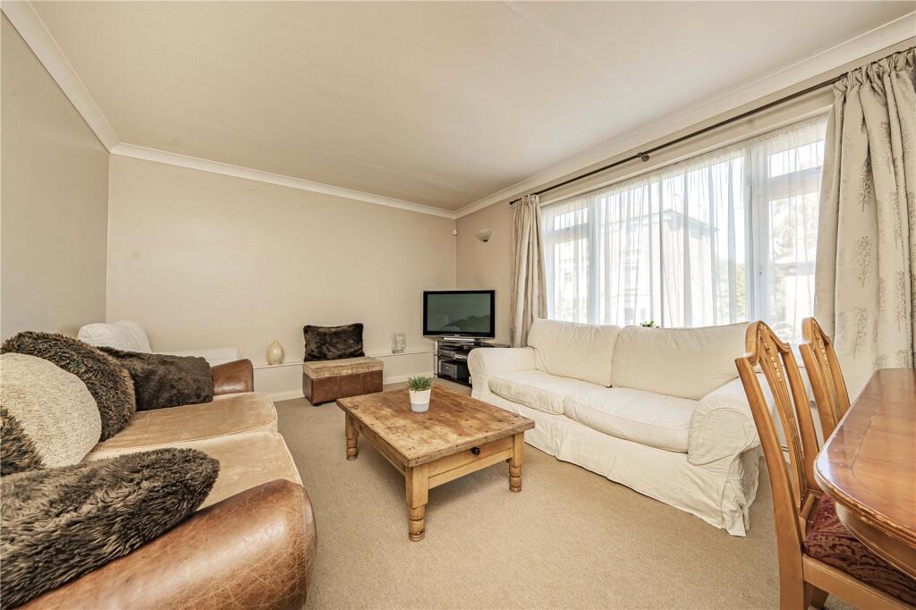 Apartment in London, Spring Grove - More