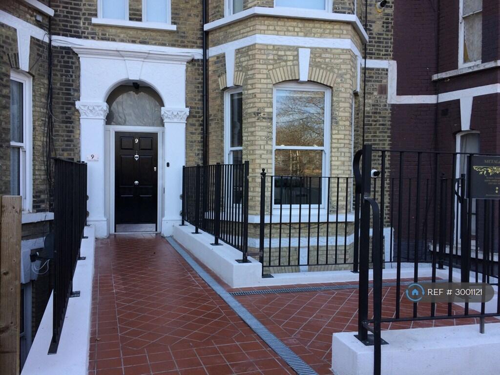 Main image of property: Farquhar Rd, London, SE19