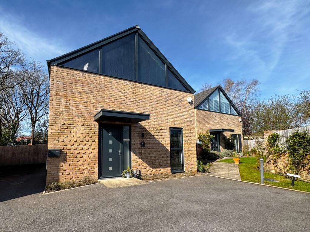 Main image of property: Violet Close, Broadstone, BH18