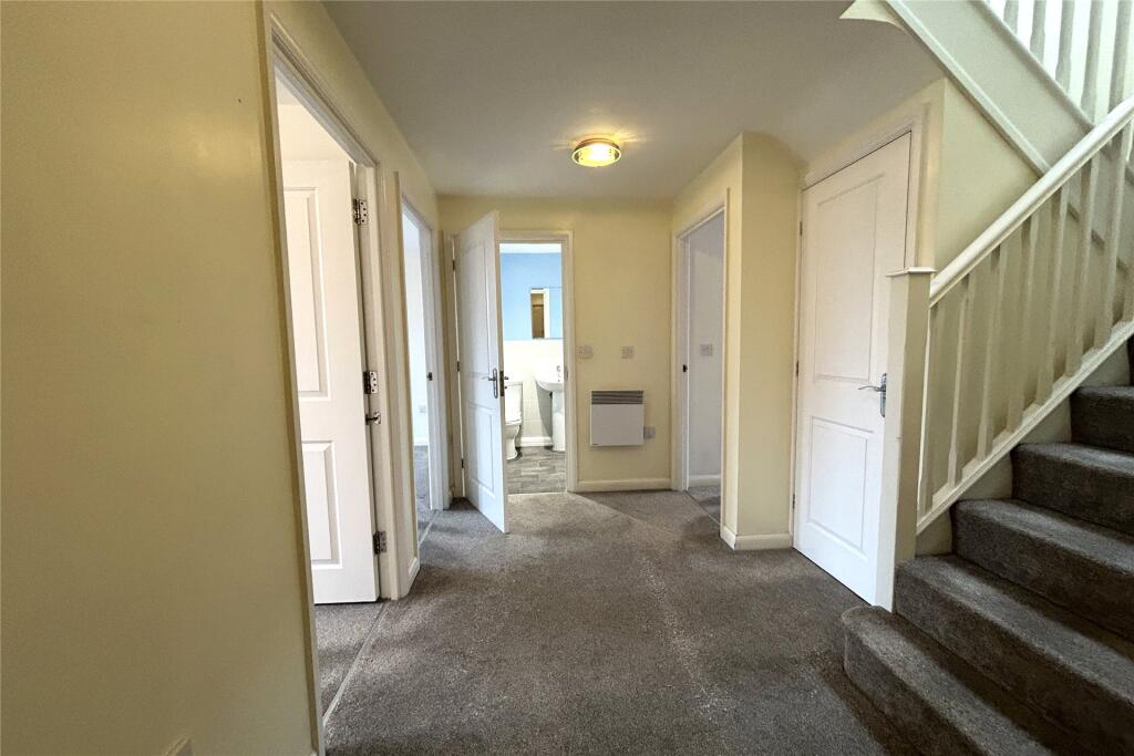 Apartment in Worcester - More