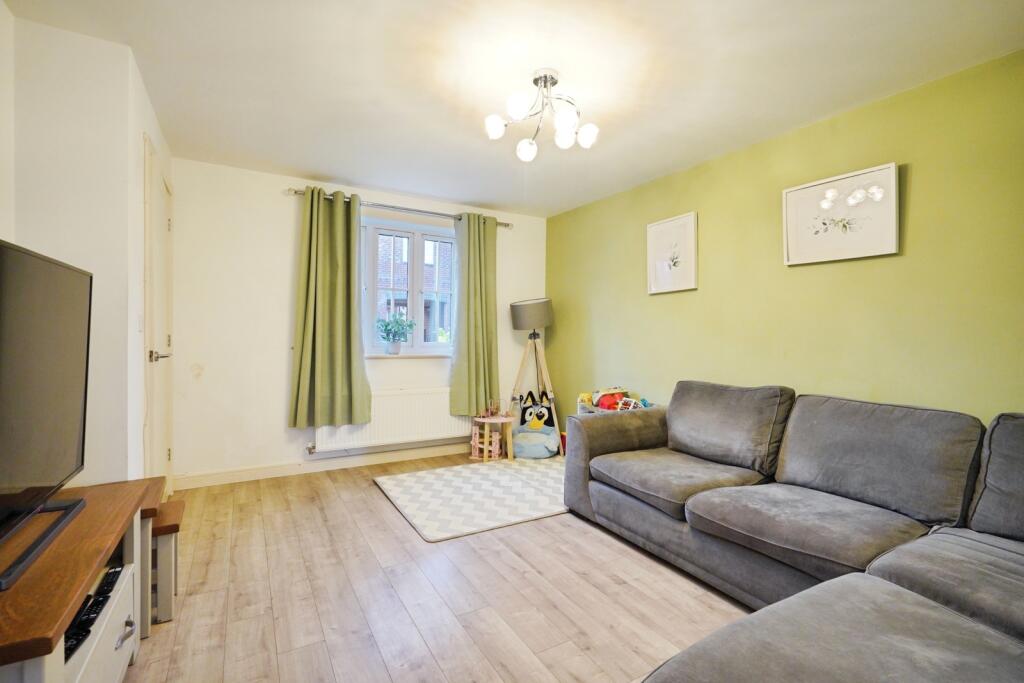 Coronet Drive, IBSTOCK, Leicestershire, LE67 photo 3