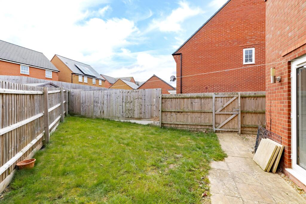 Faulkner Gardens, Marston Moretaine, MK43 photo 4