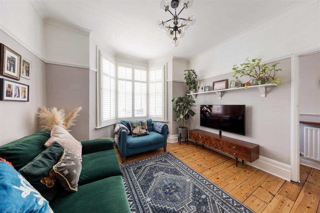 House in London, Walthamstow Village, Walthamstow - View 2