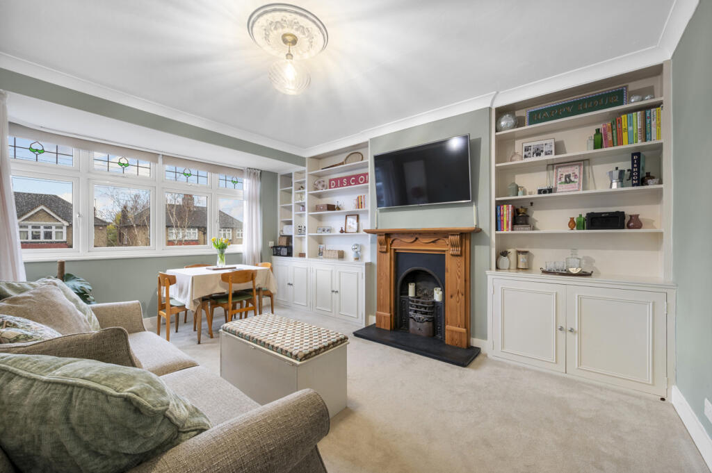 Cannon Hill Lane, Raynes Park, SW20 photo 2