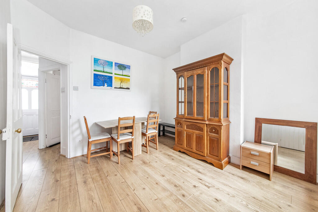 2 bedroom terraced house for rent