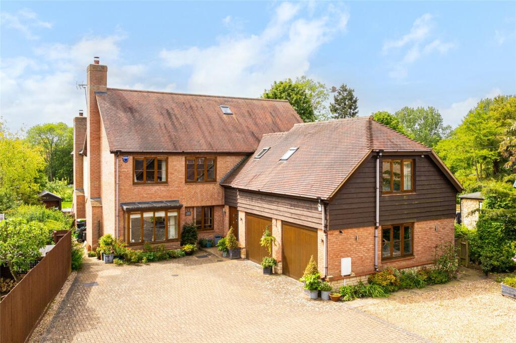 Main image of property: Back Street, Thornborough, Buckinghamshire, MK18