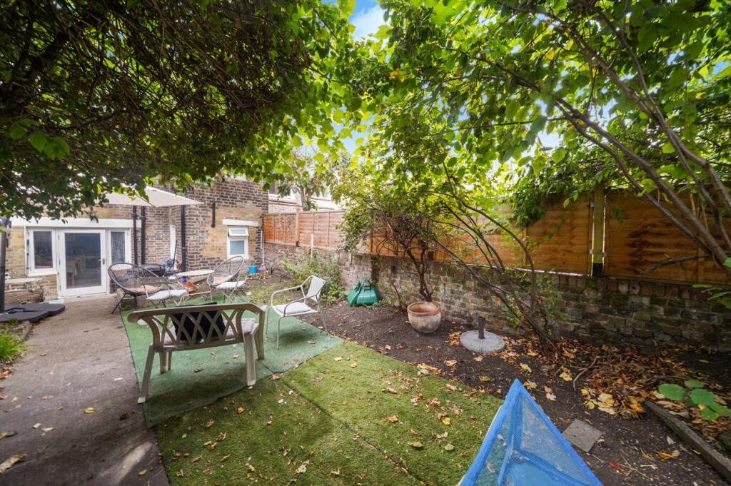 Gaisford Street, London, NW5 photo 3