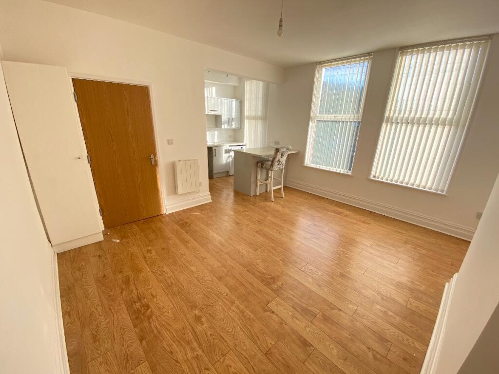 Apartment in Liverpool - View 2