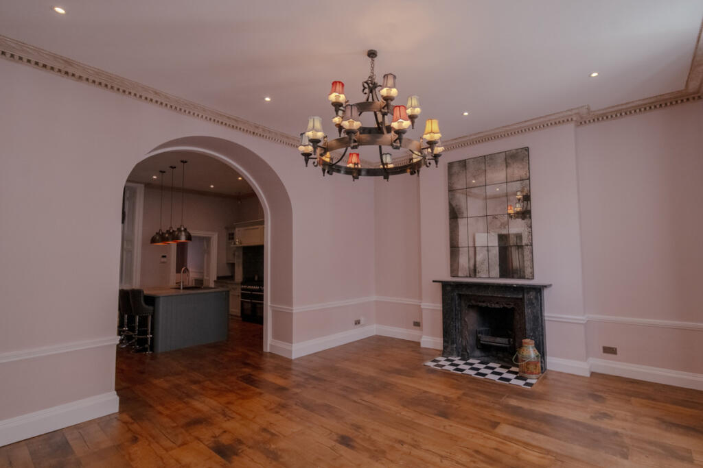 Apartment in London - View 3