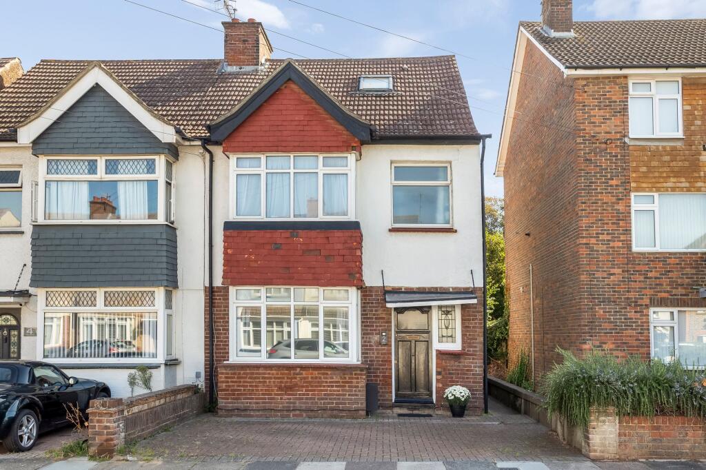 Main image of property: Links Road, Portslade, BN41