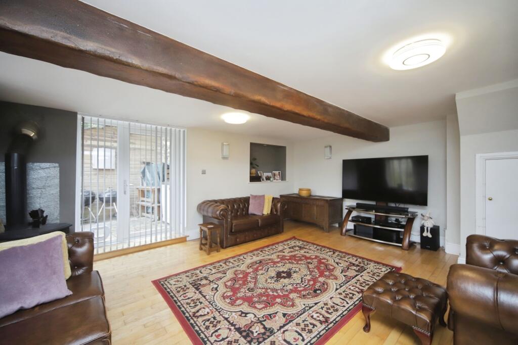 House in Taunton - View 2