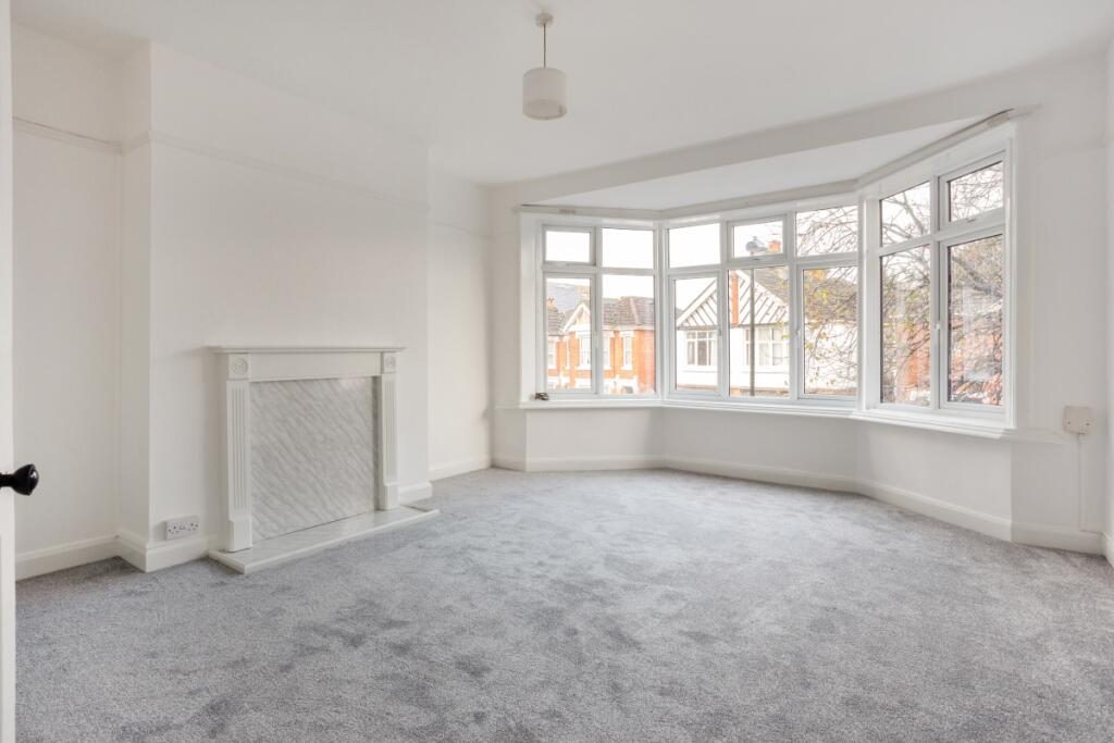 Main image of property: Devonshire Mansions 57 Devonshire Road SO15