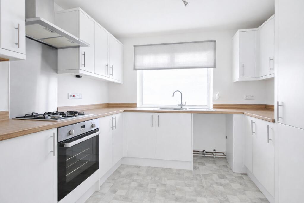 House in Dover, Deal - View 2