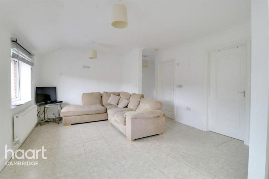Main image of property: Spalding Way, Cambridge