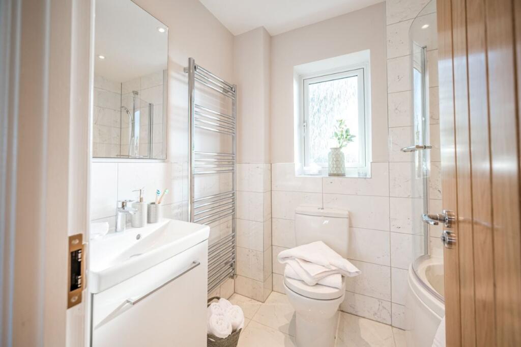 House in Worcester - View 3