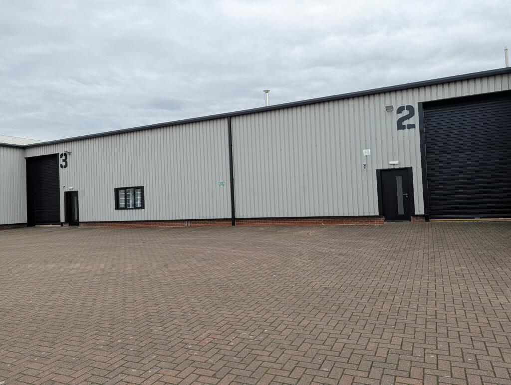 Denham Court Brunel Drive Newark 5.jpg