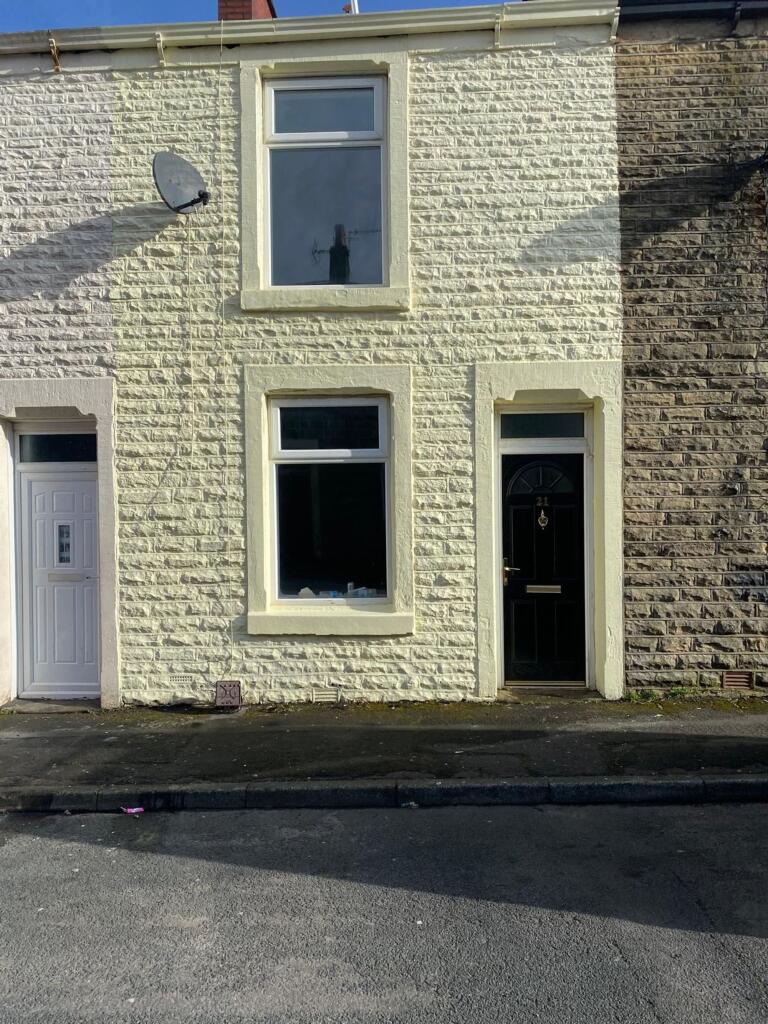 Main image of property: 21 Edmund Street, Accrington, BB5