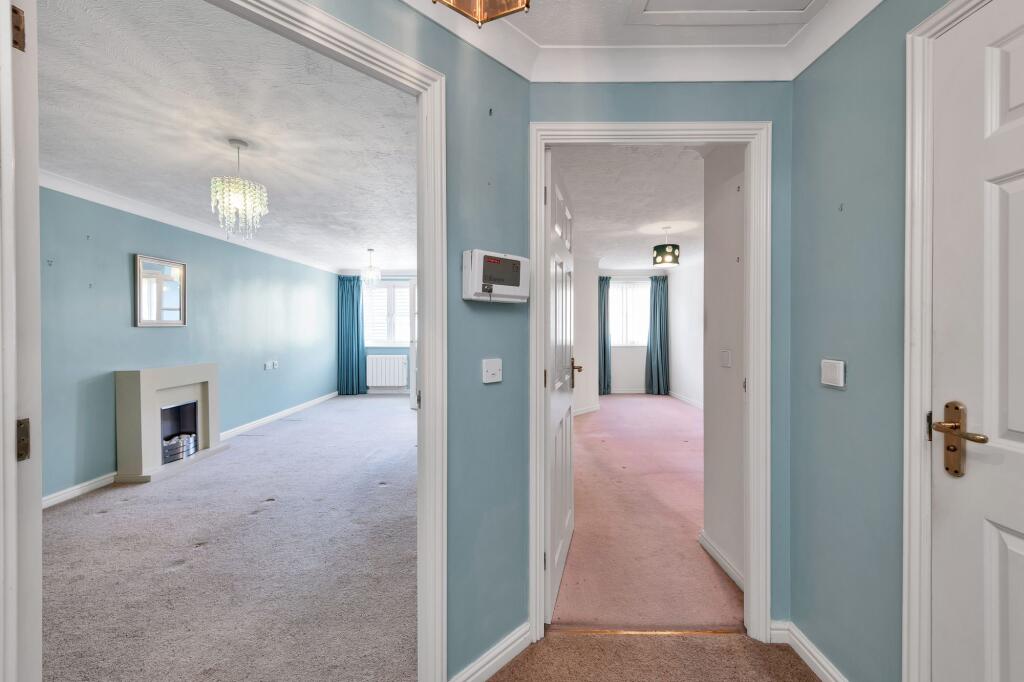 Apartment in Stevenage - View 5