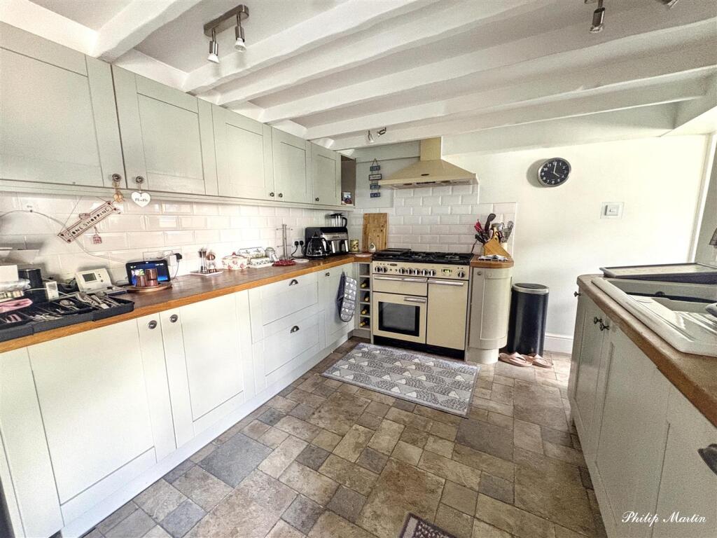 House in Truro - View 5