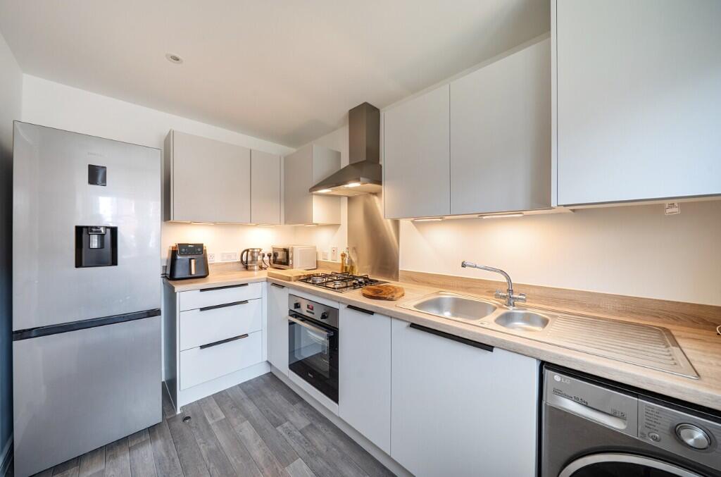 Johnston Avenue, MK42 photo 4