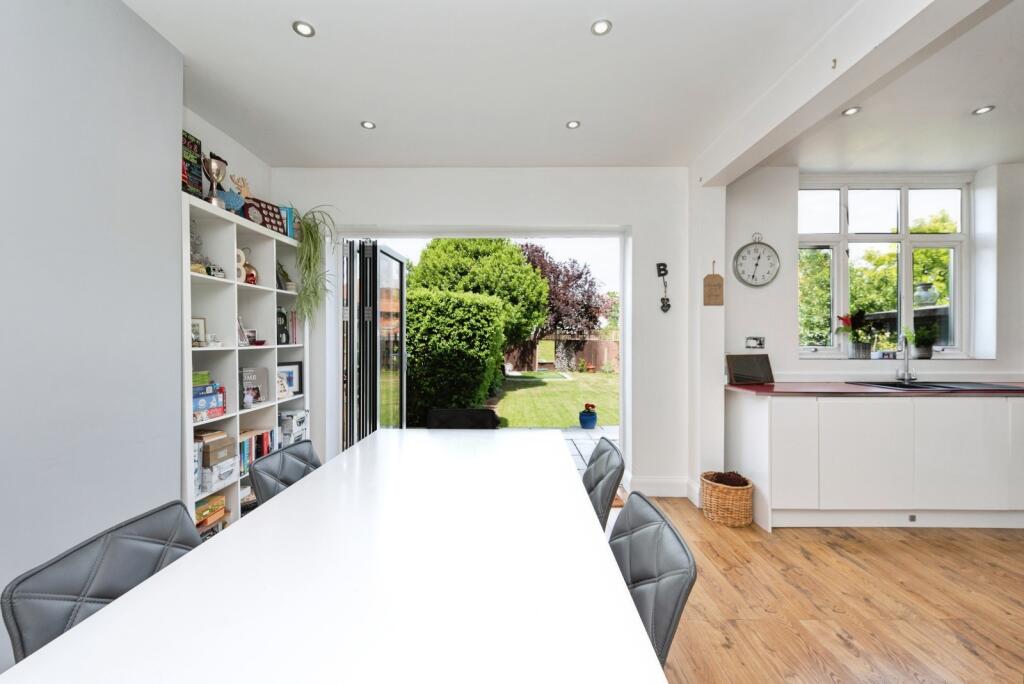House in Kingston upon Thames - View 4