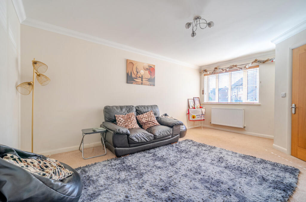 Watersmead Drive, Littlehampton, West Sussex, BN17 photo 4