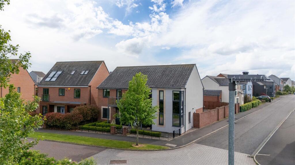 4-bed detached on Spindlestone View, Great Park, NE13, £550,000
