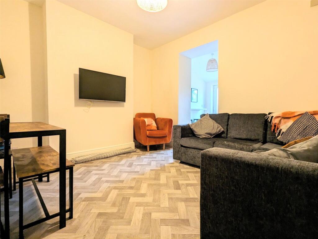 4 bedroom terraced house for rent