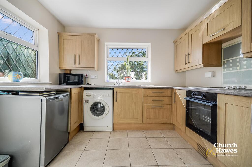 House in Maldon, Steeple - View 3