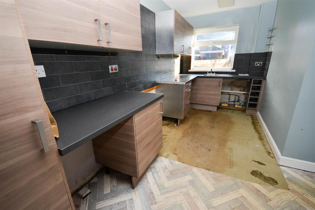 Plough Road, Sunderland photo 3
