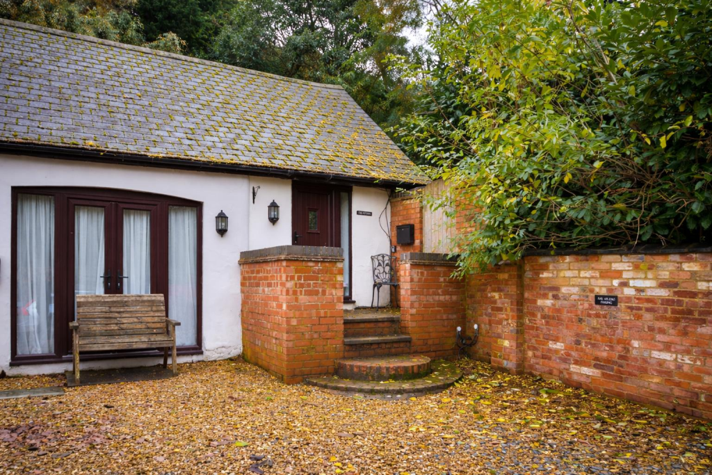 Main image of property: Holdenby Road, East Haddon, NN6