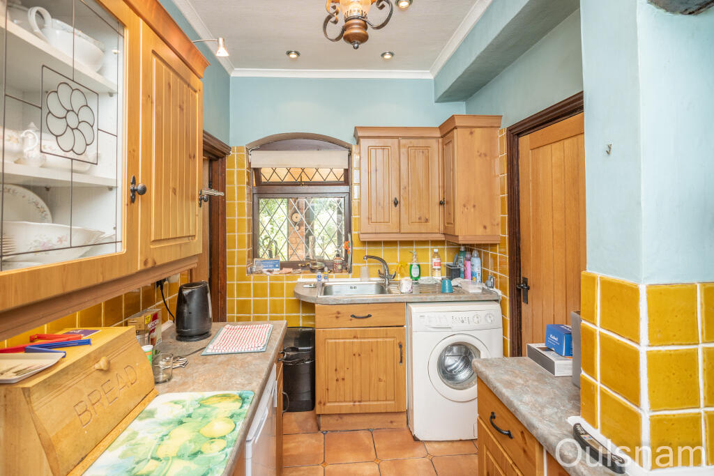 House in Bromsgrove - View 5