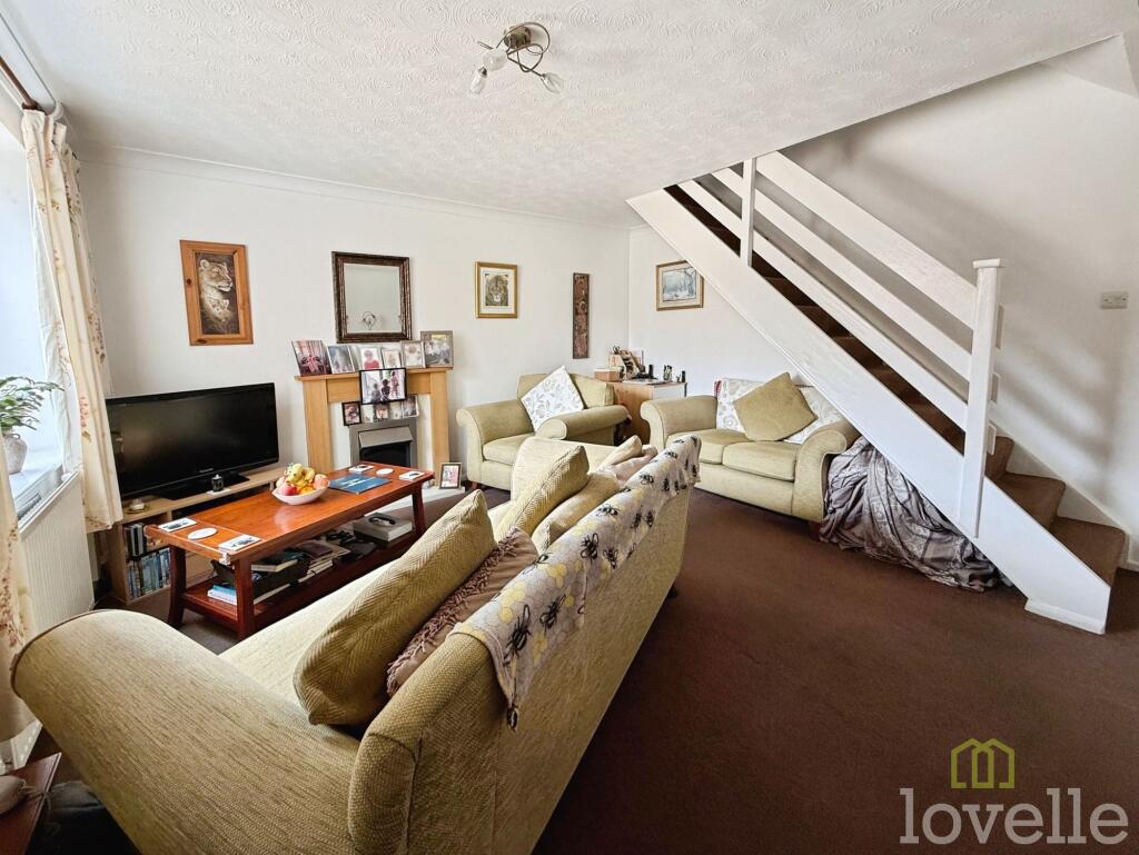 House in Lincoln, Birchwood - View 3