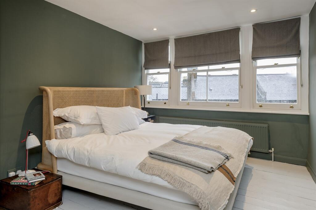 Apartment in London - View 5