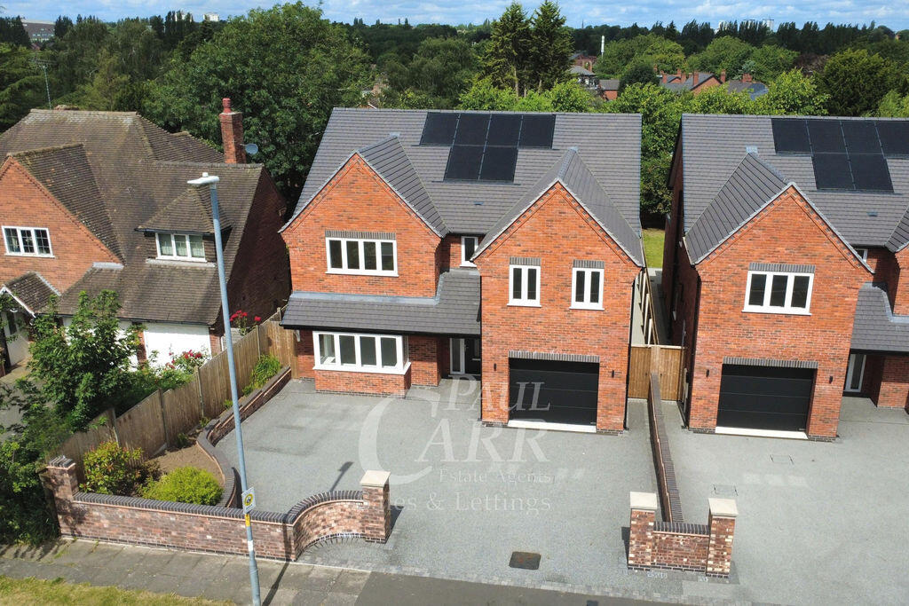 Main image of property: 2a Queens Road, Walsall. WS5 3NF