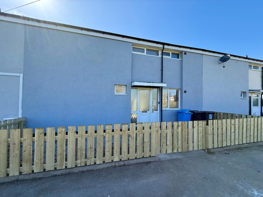 Main image of property: Stroud Crescent West, HU7, Hull, HU7