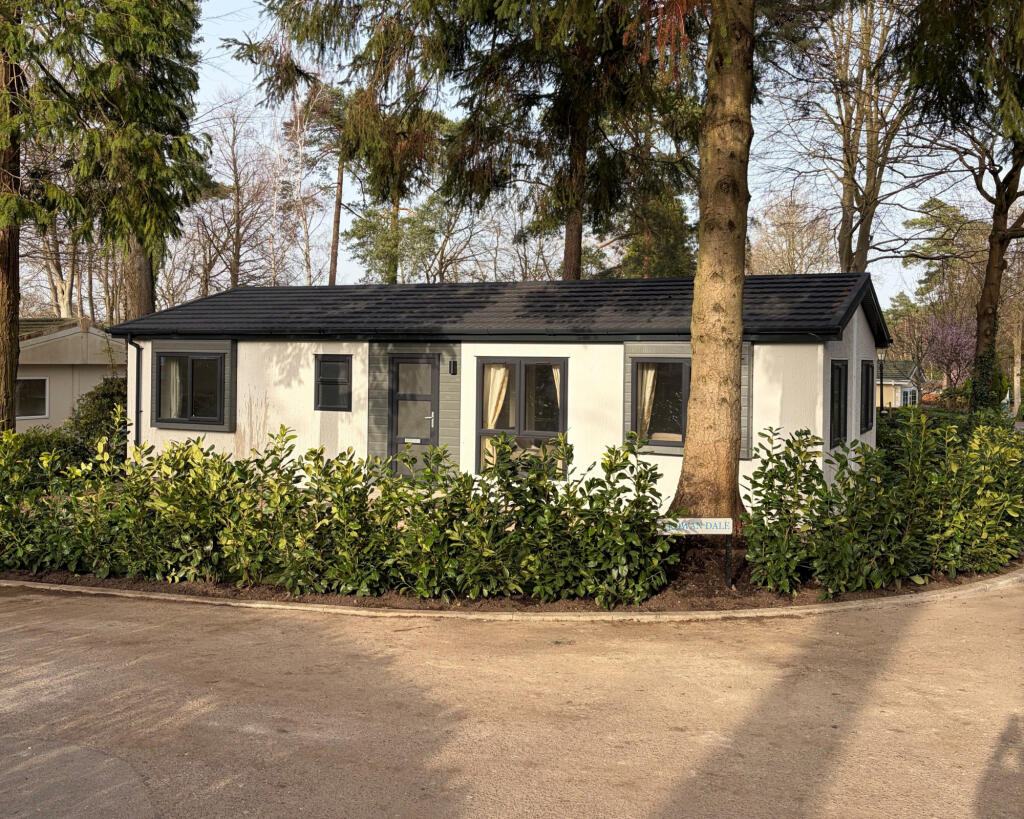 Main image of property: Fleet, Hampshire, GU52