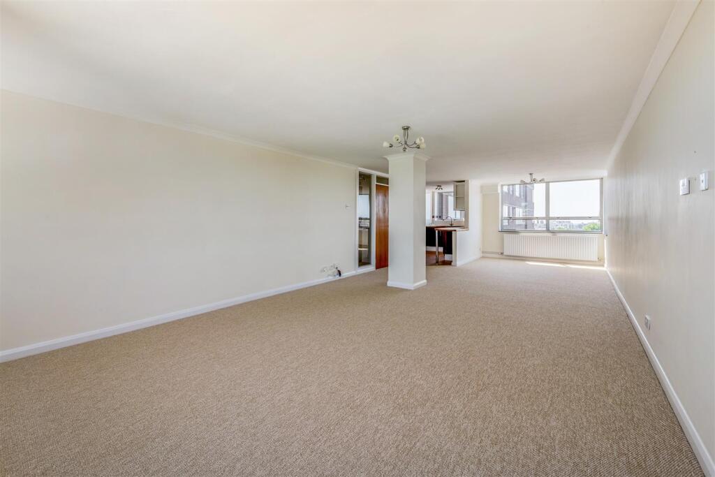 Apartment in Hove, Brighton and Hove - View 5