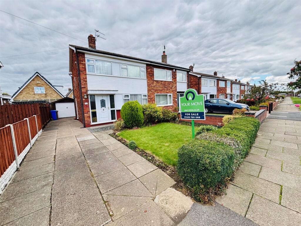 3-bed semi-detached on Lansdown Road, Goole, East  Yorkshire, DN14, £185,000
