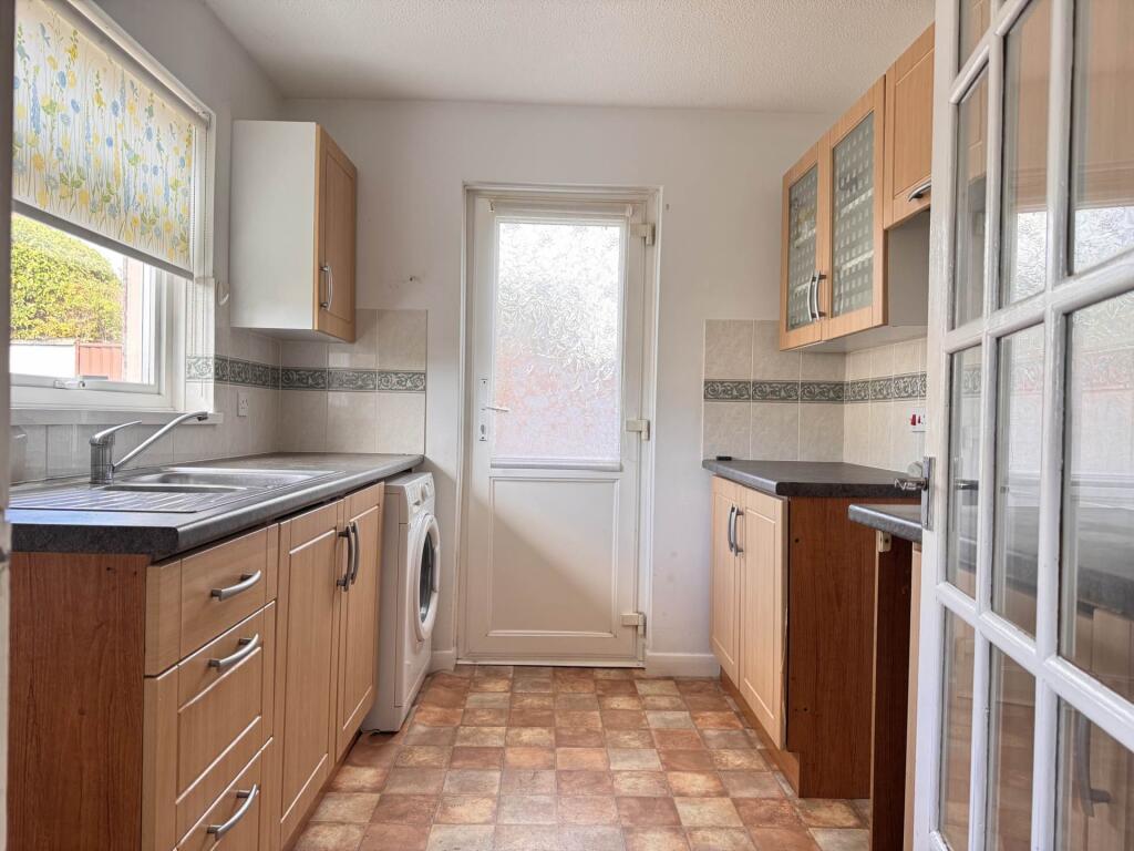 2, Ashplants Close, Bideford photo 4