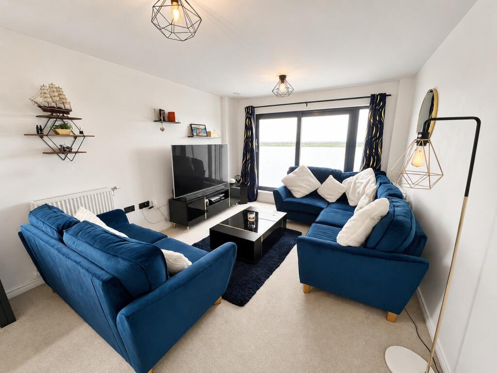 Apartment in Portsmouth - View 3