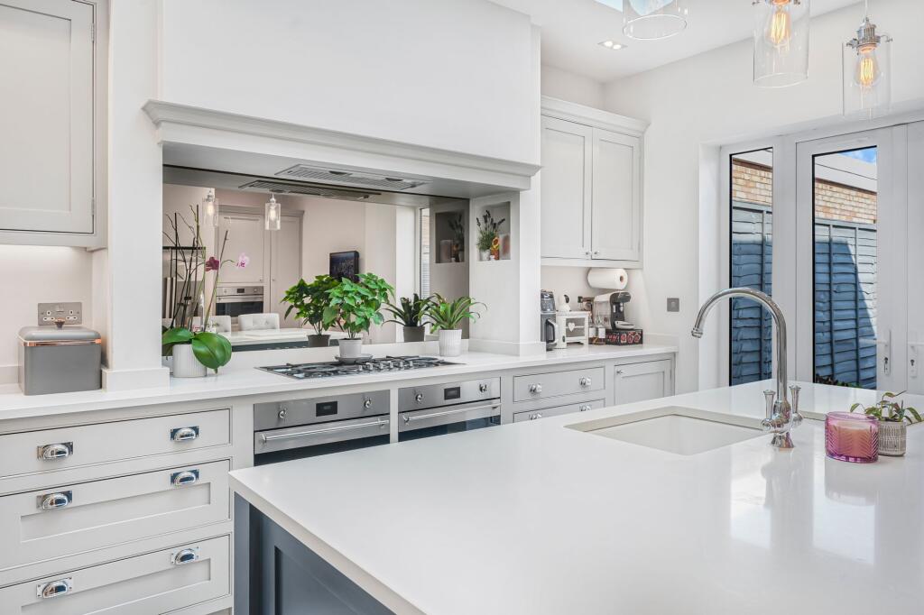 House in London, Bullsmoor - View 4