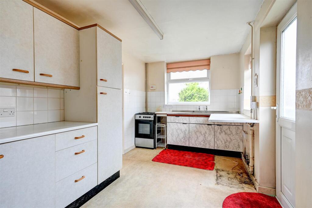 Claydon Grove, Gorleston, Great Yarmouth photo 4