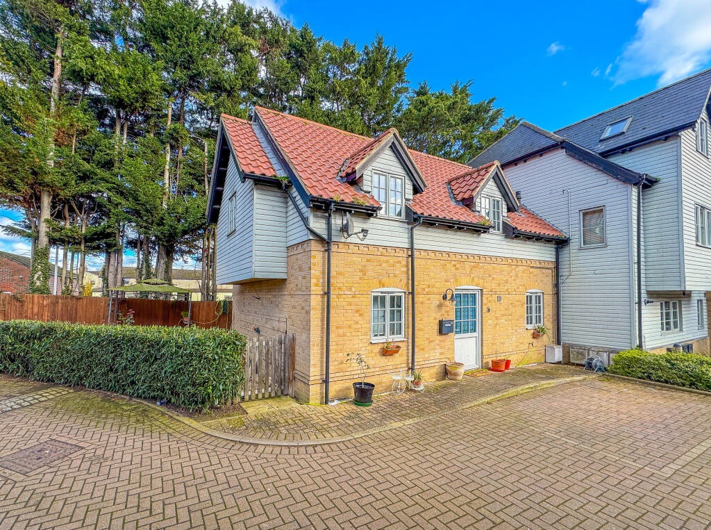 Main image of property: Mill Mews, 34 Mill Hill, Newmarket, Suffolk