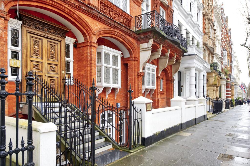 Main image of property: Queen's Gate, London, SW7