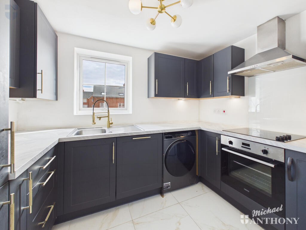 Apartment in Hemel Hempstead - View 4
