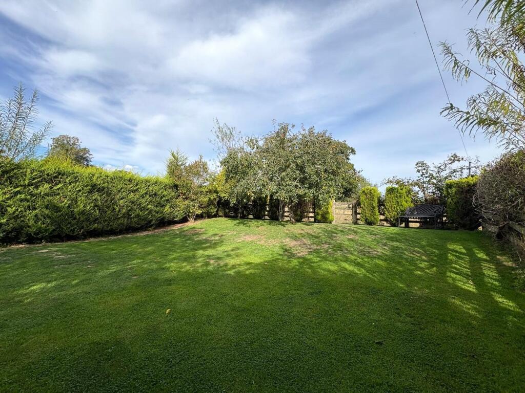 House in Watford - View 2