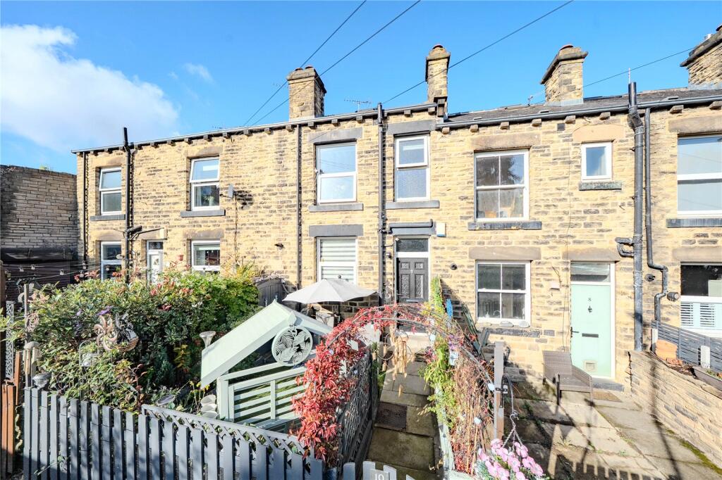Main image of property: Bank Terrace, Stanningley, Pudsey, West Yorkshire