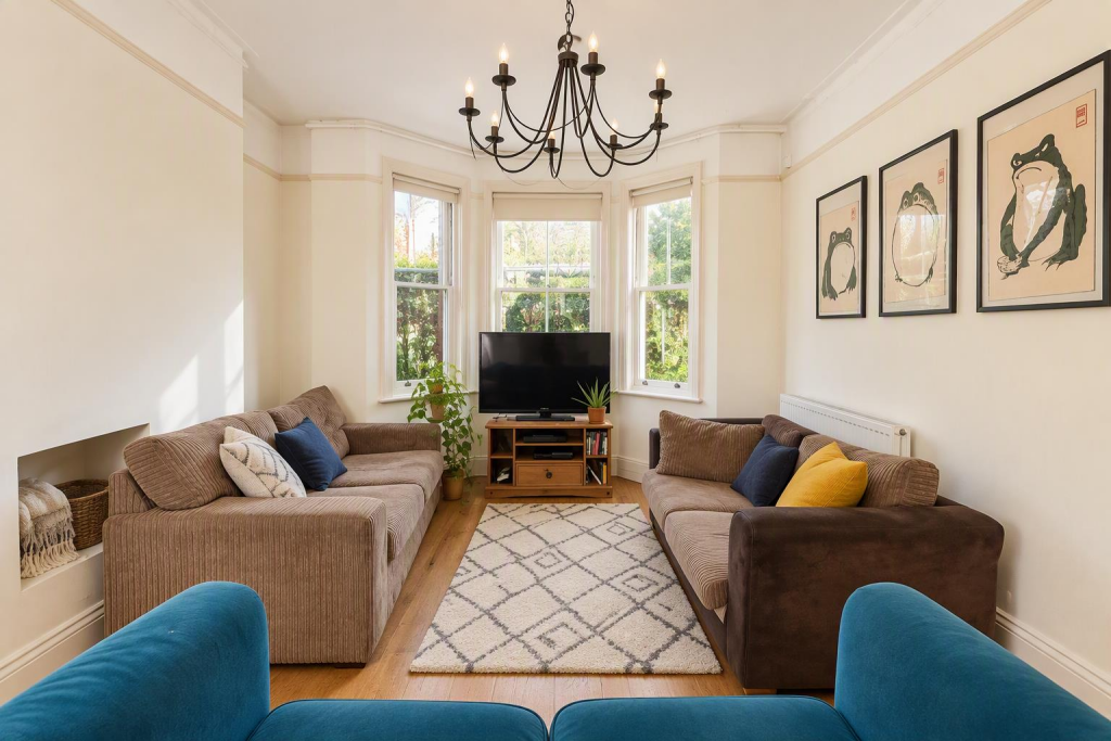Main image of property: Montefiore Street